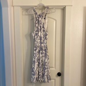 Banana Republic White and Blue Patterned Dress with pockets! Size XL